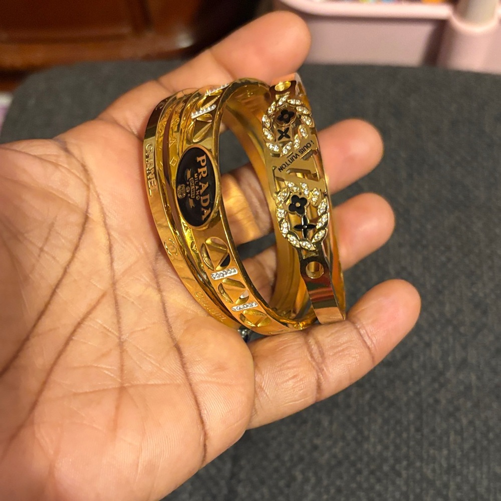 Fashion Bracelet Bundle - Picture 5 of 8